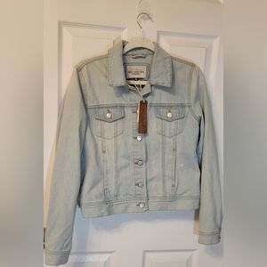 🌼 4/$20 Denim Jacket